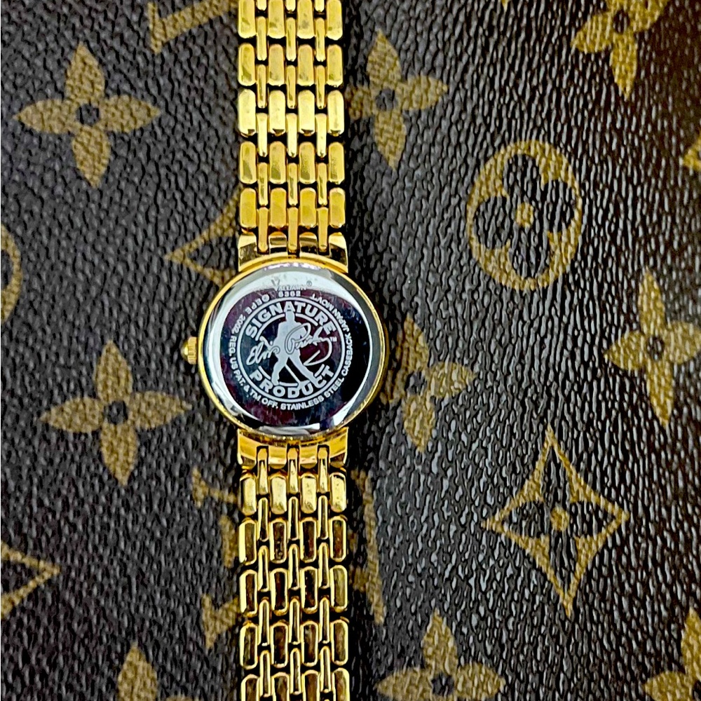 Elvis Presley Authentic Gold Tone watch w/Signature